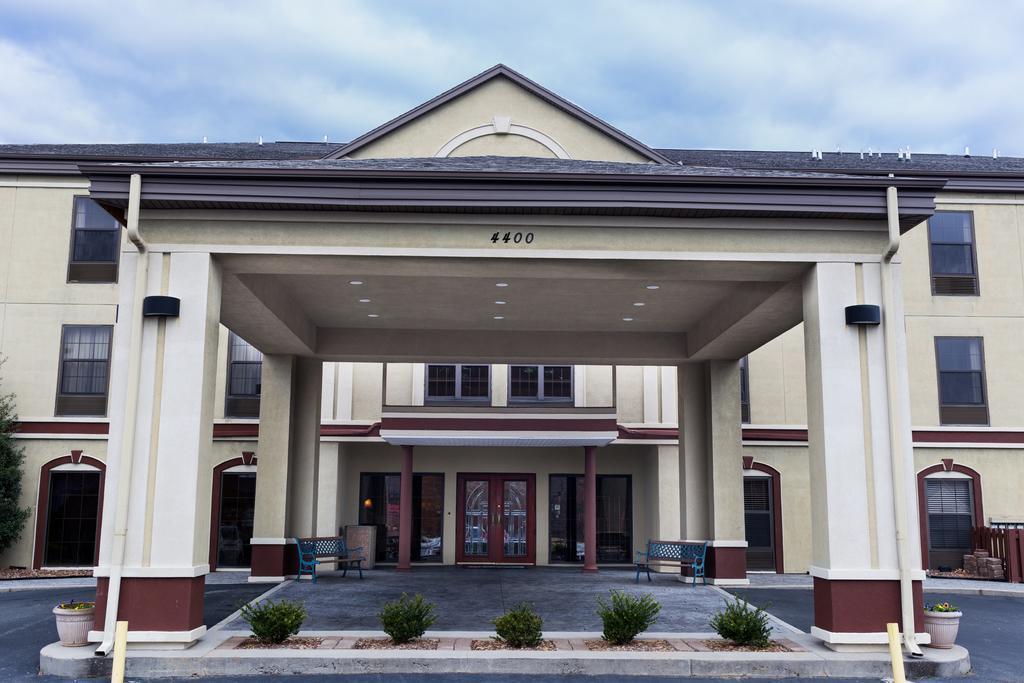 Super 8 By Wyndham High Point/Greensboro Exteriör bild