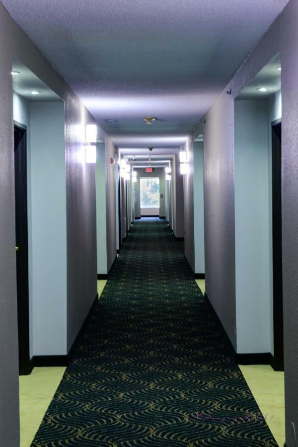 Super 8 By Wyndham High Point/Greensboro Exteriör bild